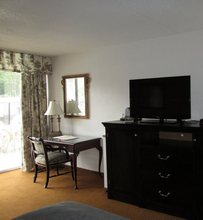 Фото Charleston Grand Hotel