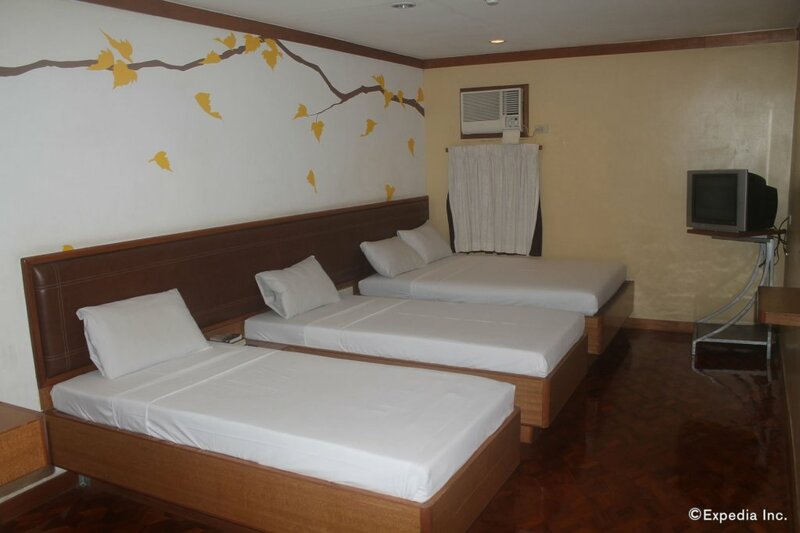 Гостиница Park Bed and Breakfast Hotel Pasay