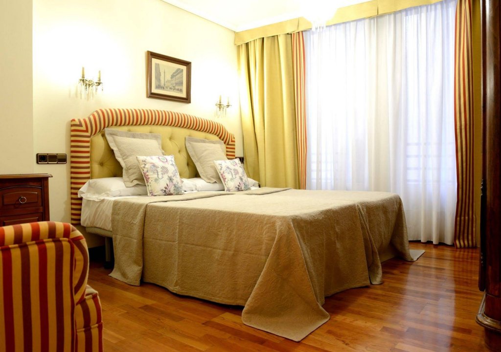 Фото Hostal Arriazu