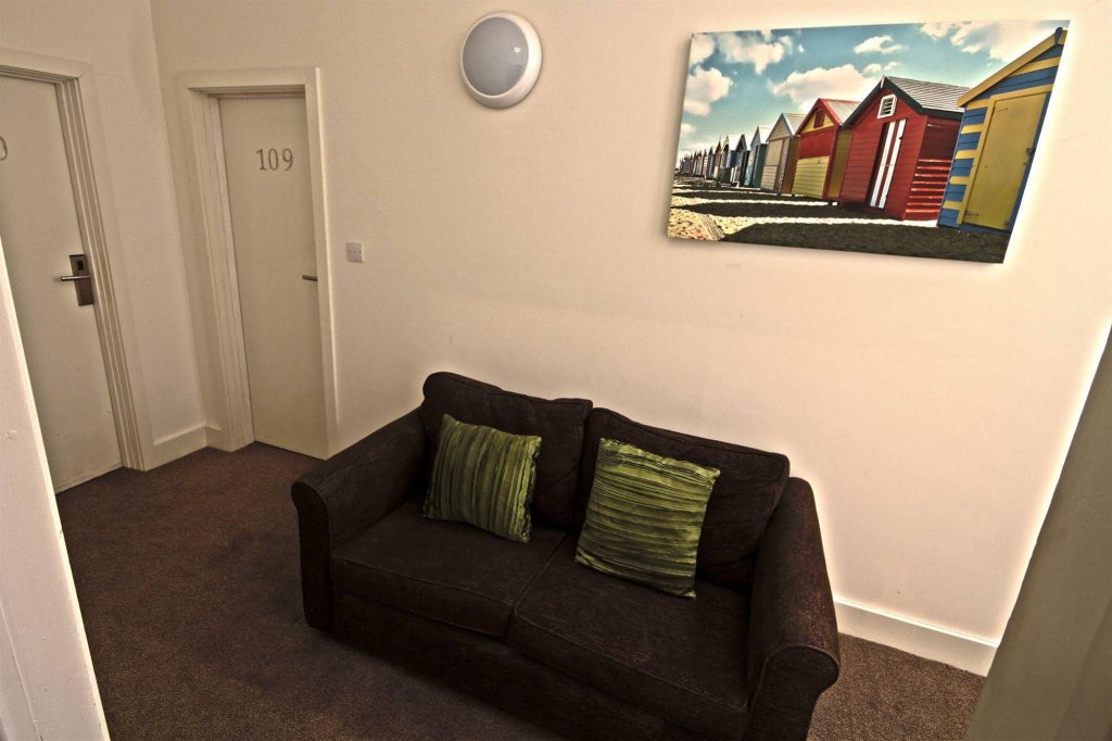 Фото Resolution Hotel