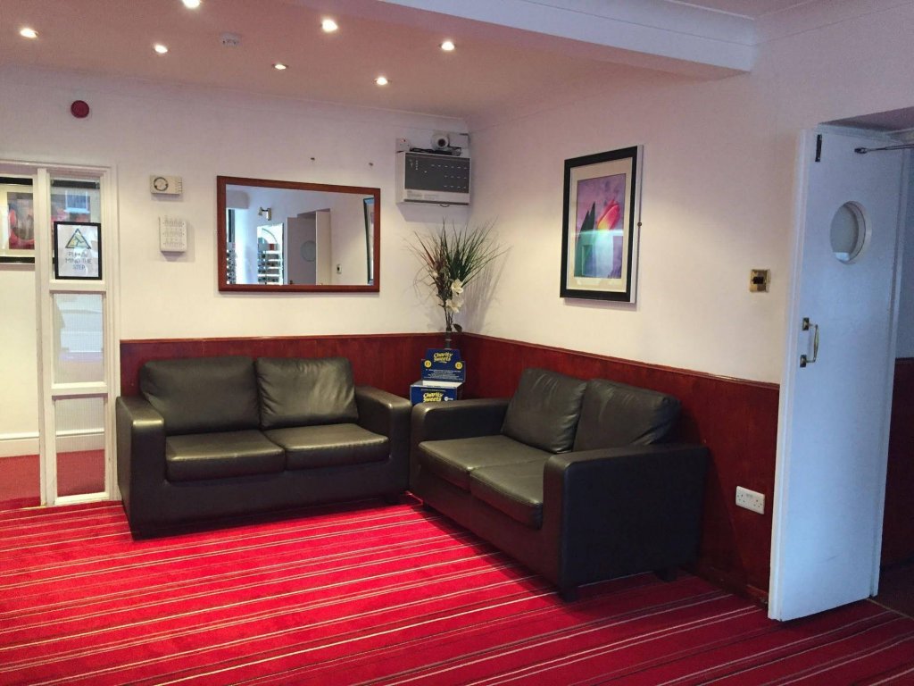 Фото отеля 2