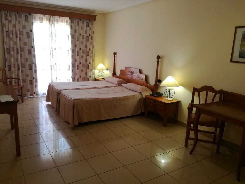 Фото Grand Muthu Golf Plaza Hotel & Spa