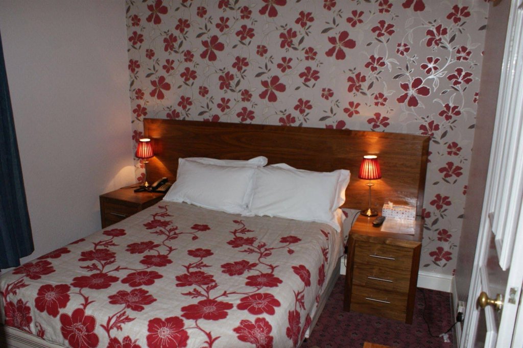 Фото Kirkdale Hotel