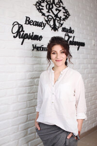Ripsime Zakaryan (selo Olginka, Chernomorskaya ulitsa, 1/1) ، صالون تجميل