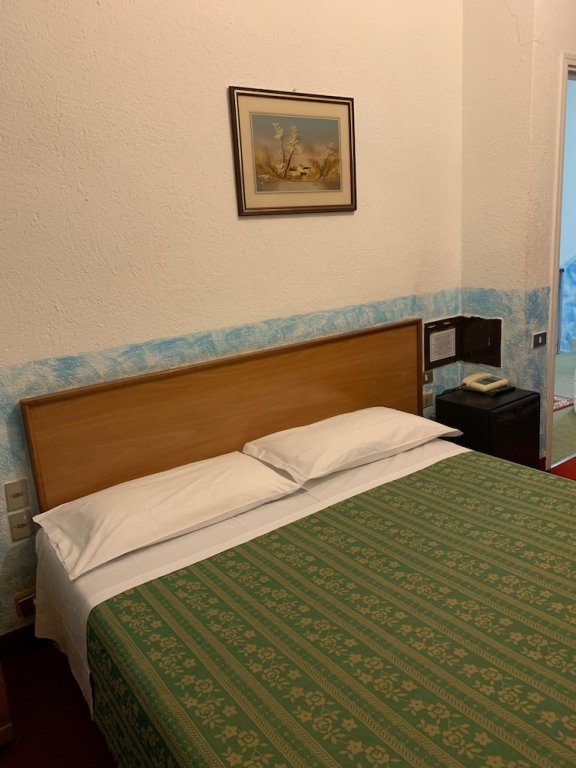 Фото Calais Milan Boutique Hotel