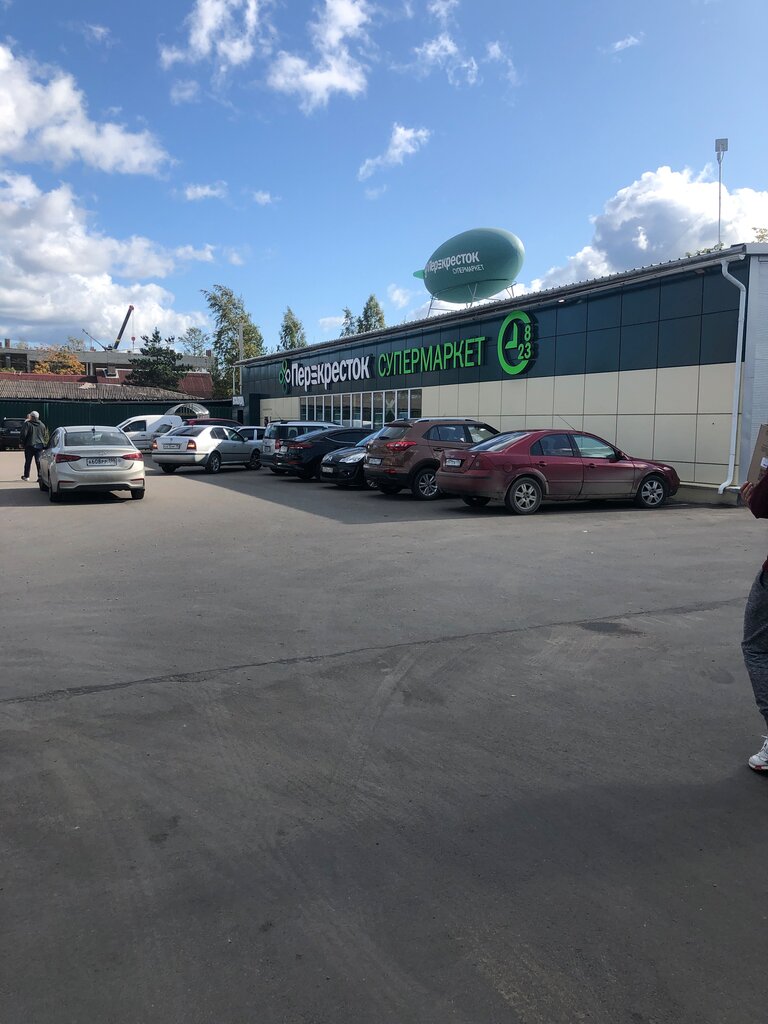 Supermarket Perekrestok, Saint‑Petersburg and Leningrad Oblast, photo