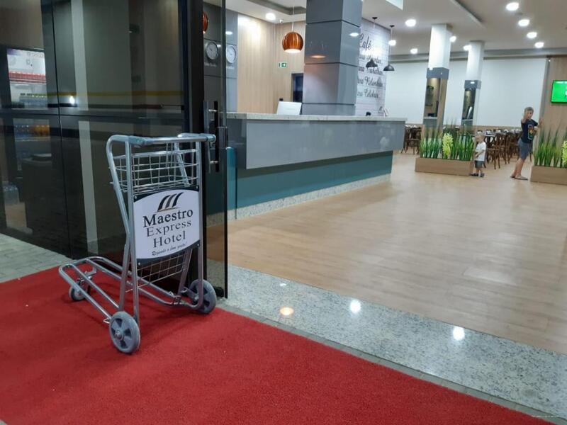 Фото Hotel Maestro Villa Do Lago Toledo