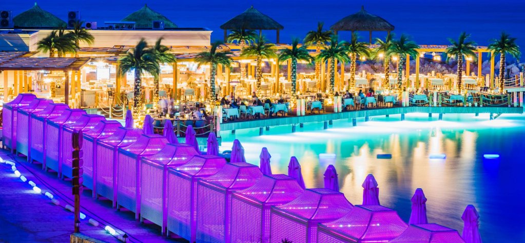 Фото Cratos Premium Hotel