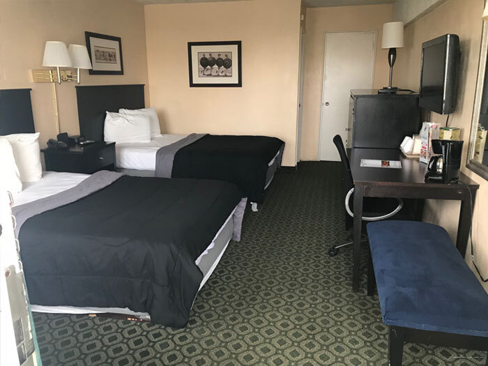 Фото Red Carpet Inn & Suites