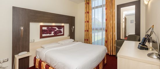 Фото Hostellerie Saint Vincent Beauvais Aéroport