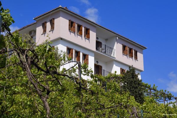 Фото Hotel Agnadi-Horefto