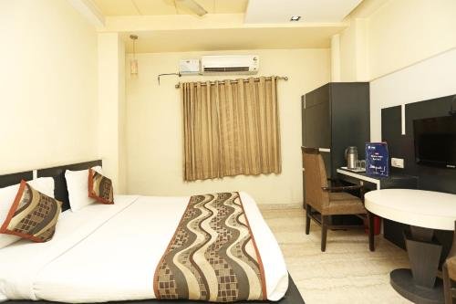 Фото Oyo 1671 Hotel Sundaram