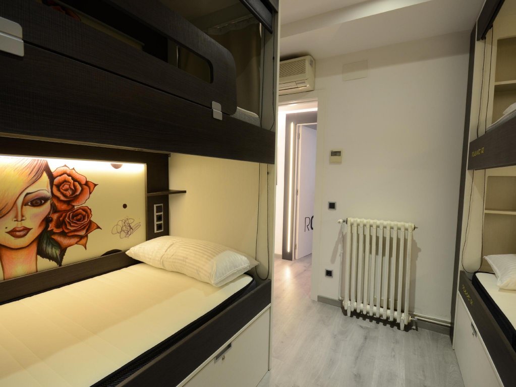 Фото Free Hostels Barcelona