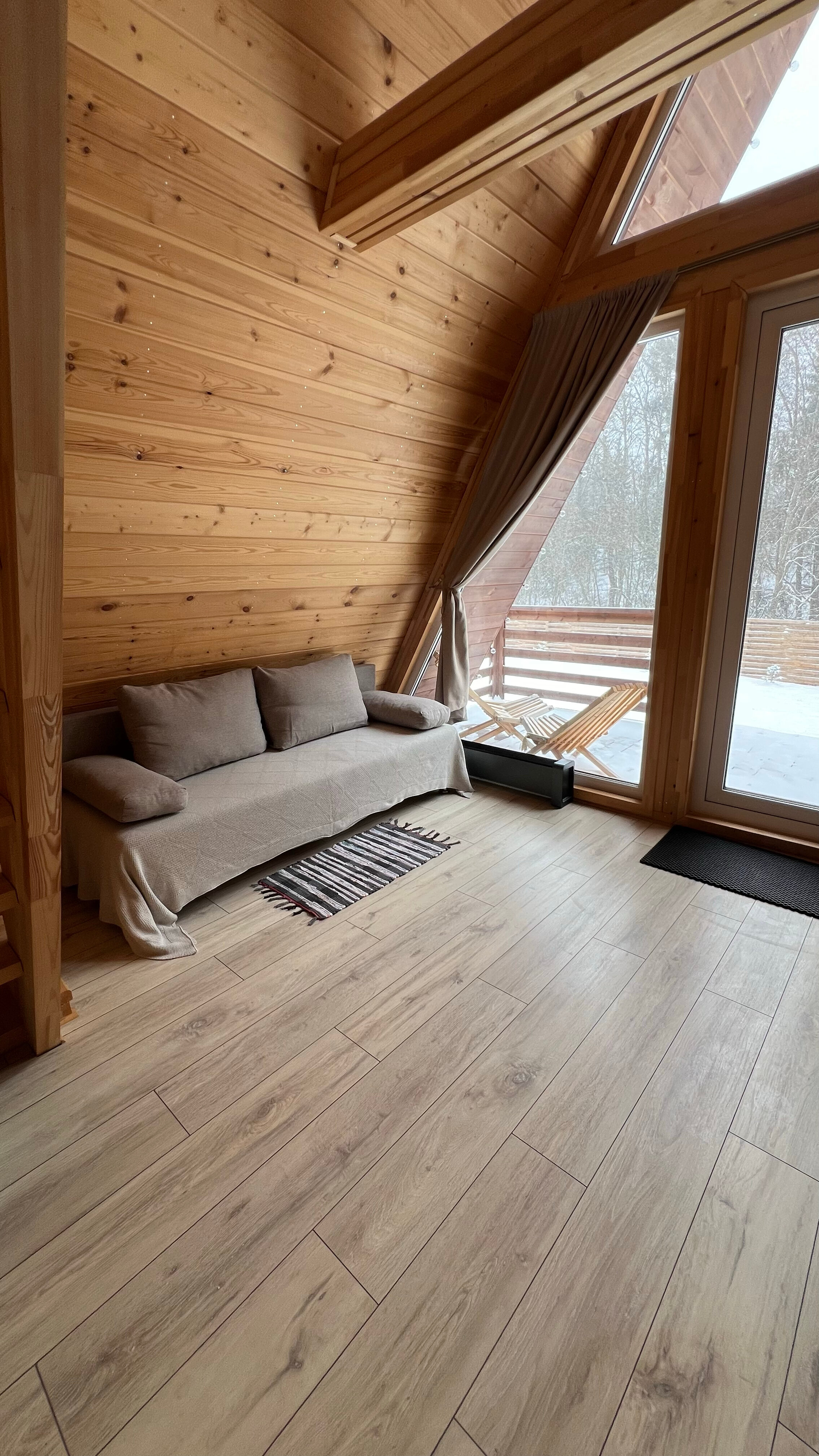 Фото Дом Углом