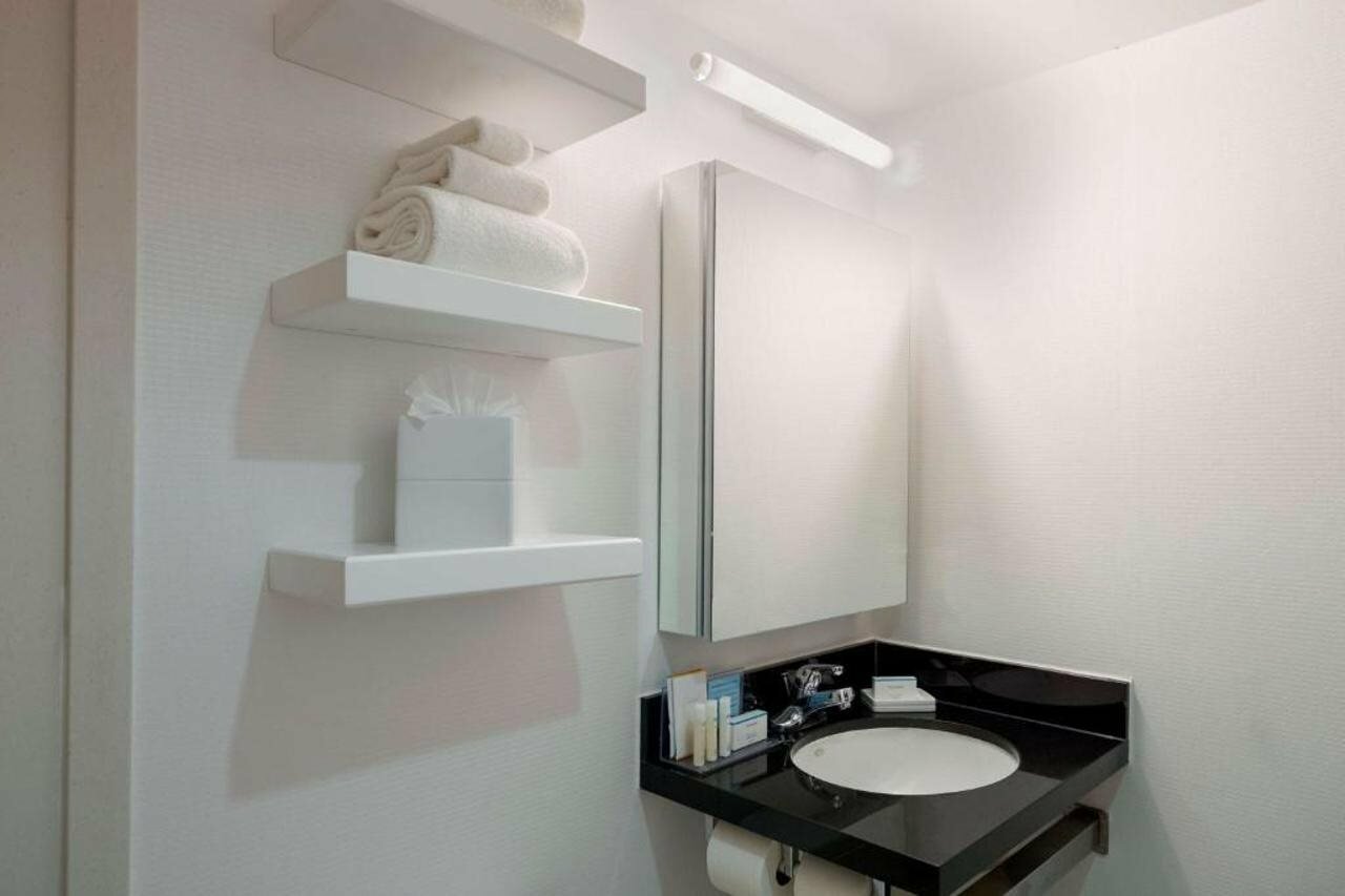 Фото Hampton Inn Manhattan-Chelsea