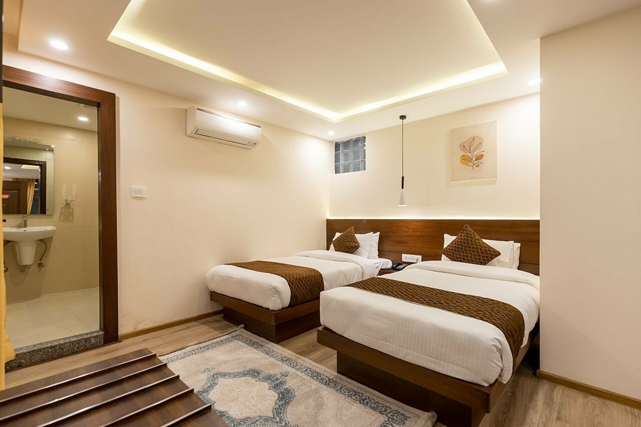 Фото Apex Business Hotel