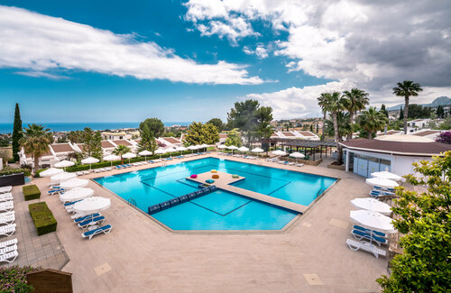 Гостиница The Olive Tree Hotel в Кирении