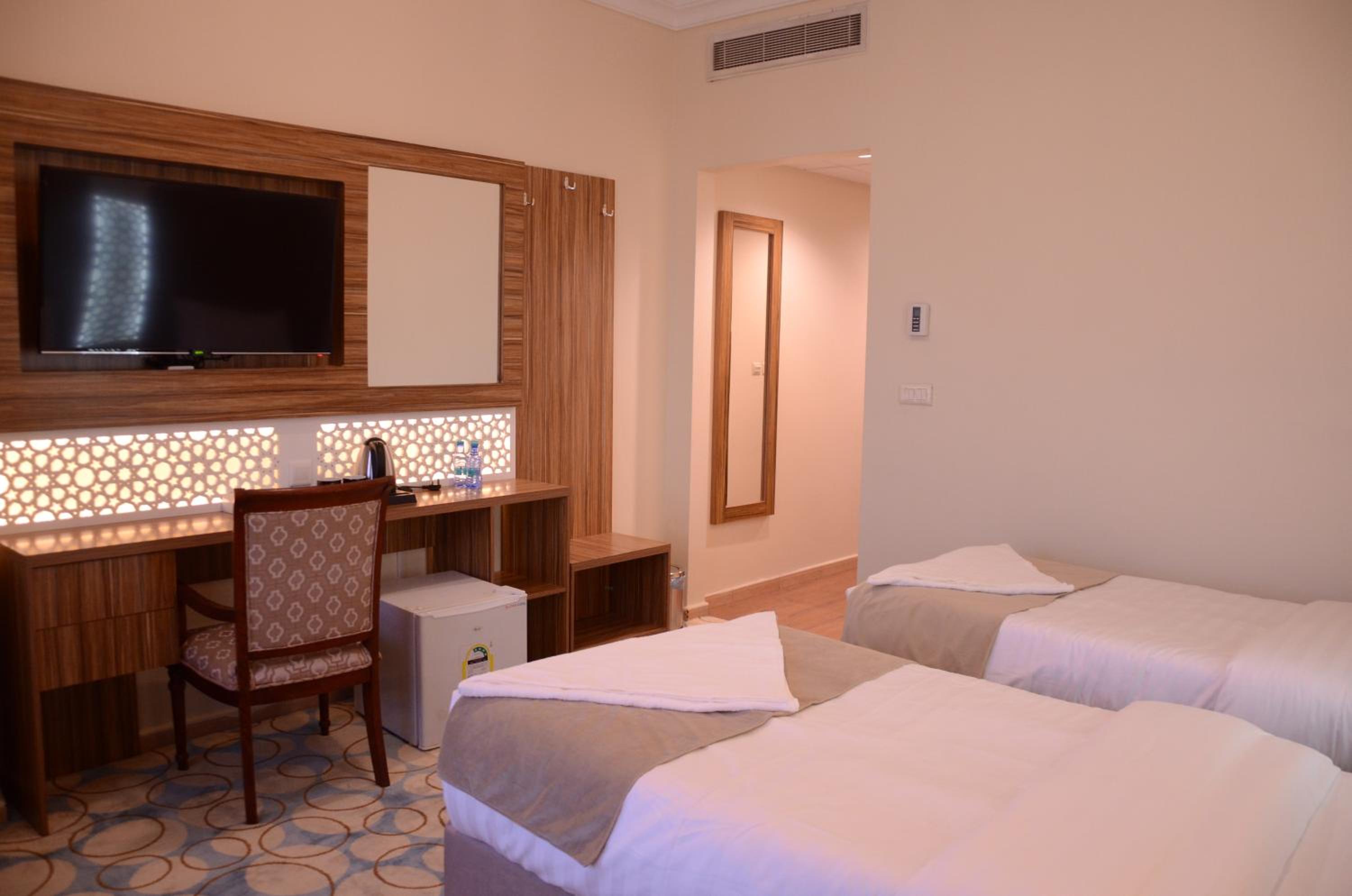 Фото Astoneast Taiba Hotel