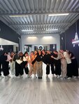 K. P. Crew16 (Kosmonavtov Street, 17) ، مدرسة لتعليم الرقص