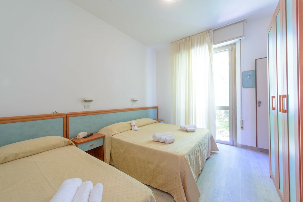 Фото Hotel Sirena