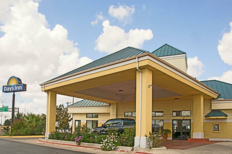 Гостиница Days Inn by Wyndham Central San Antonio Nw Medical Center в Сан-Антонио