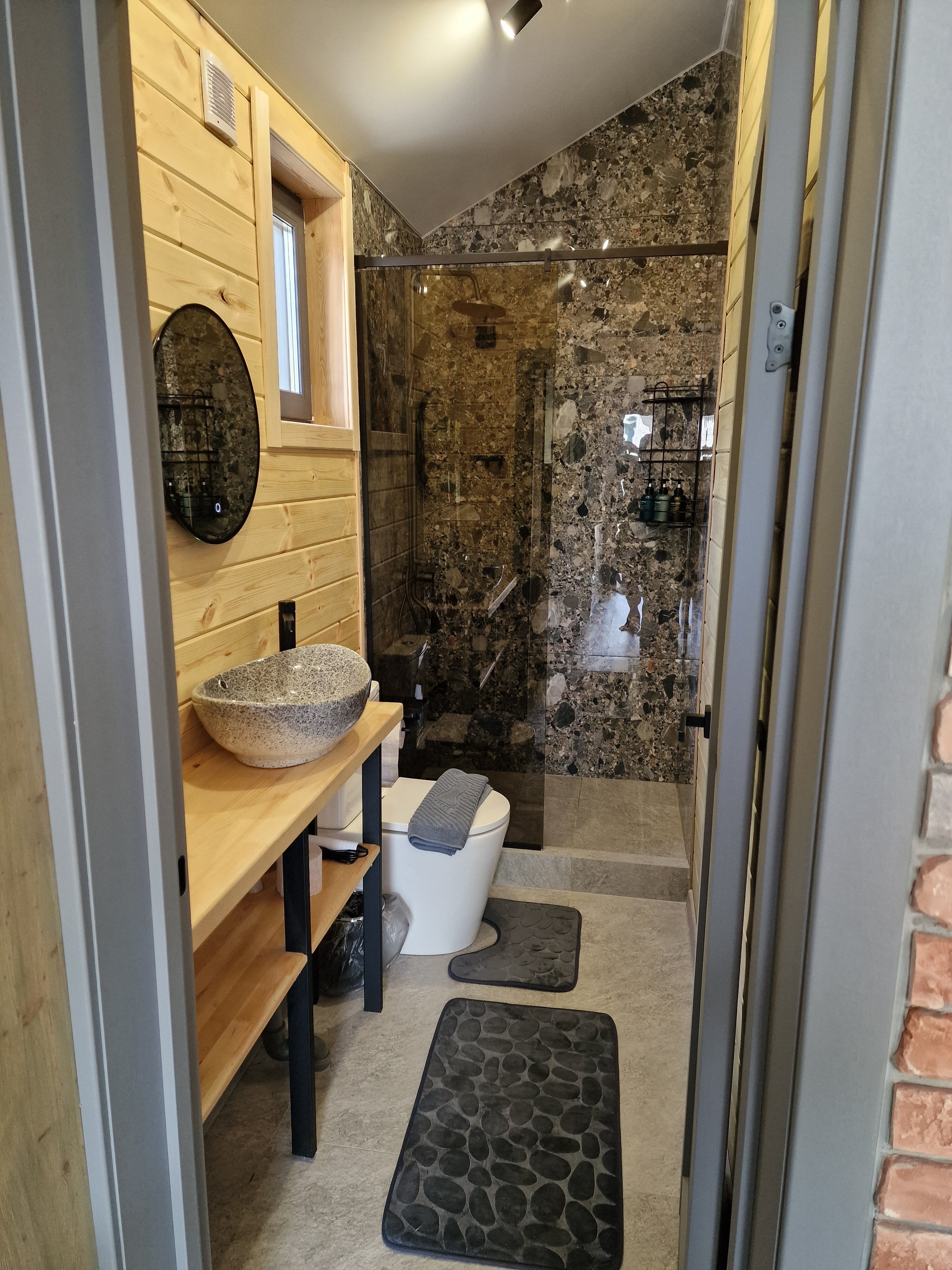 Фото Gedeon House