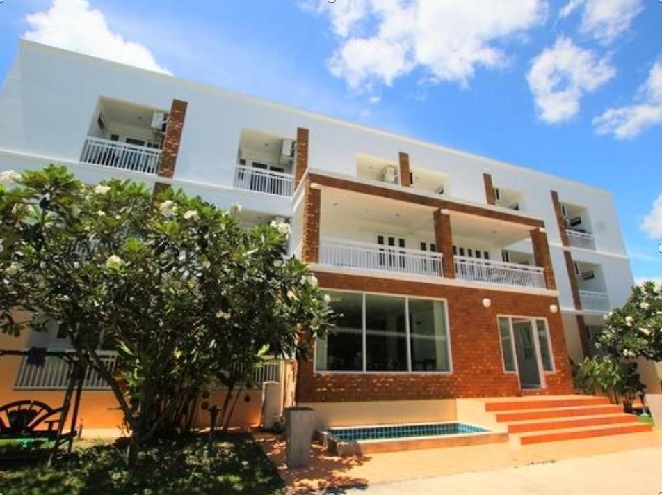 Фото Baan Ton Mai Apartment