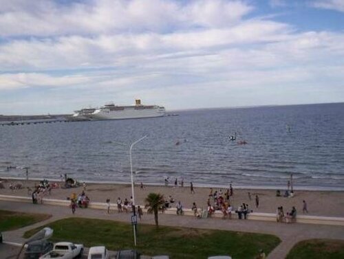 Гостиница Costanera Hotel в Провинции Чубут
