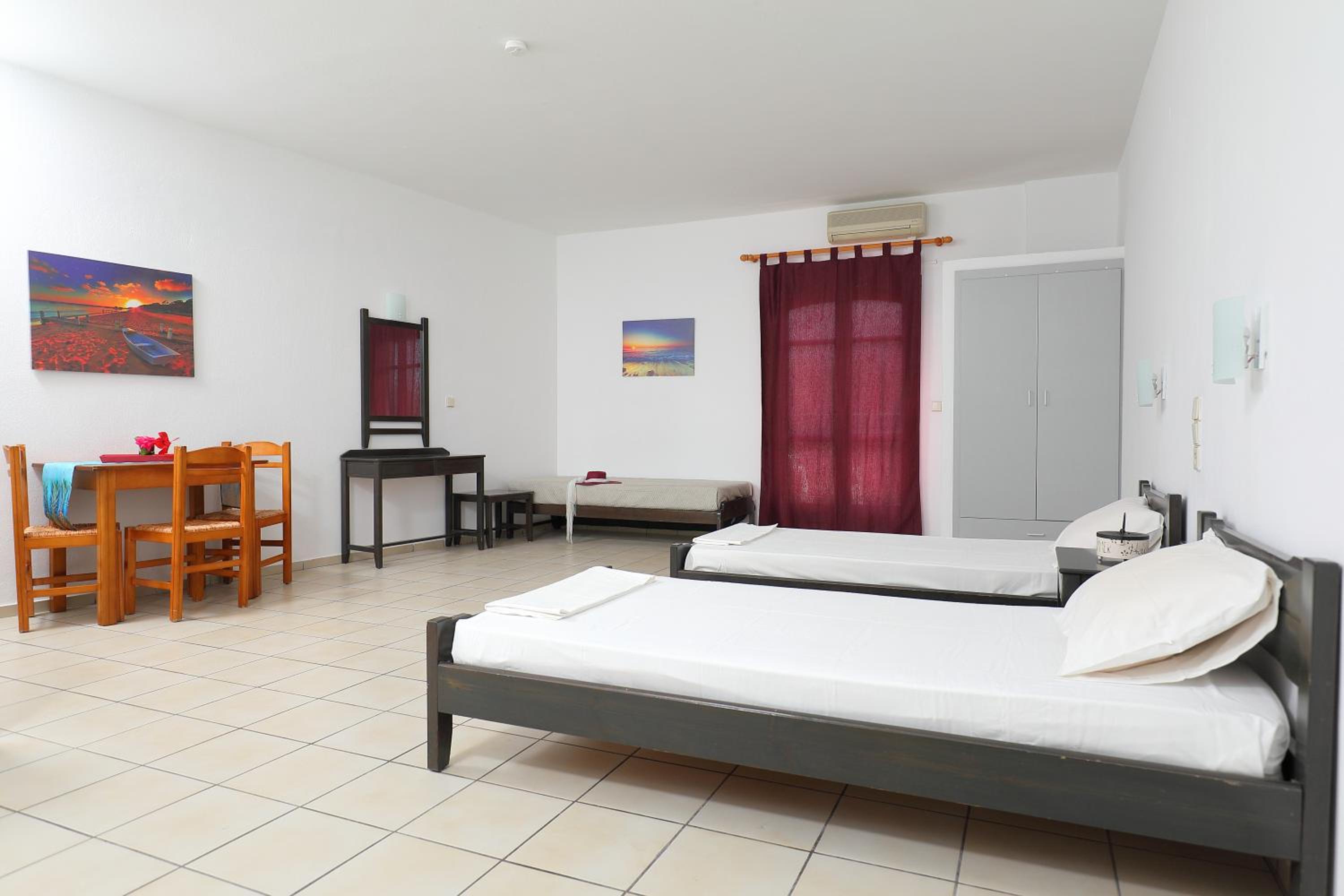 Фото Hotel Marie