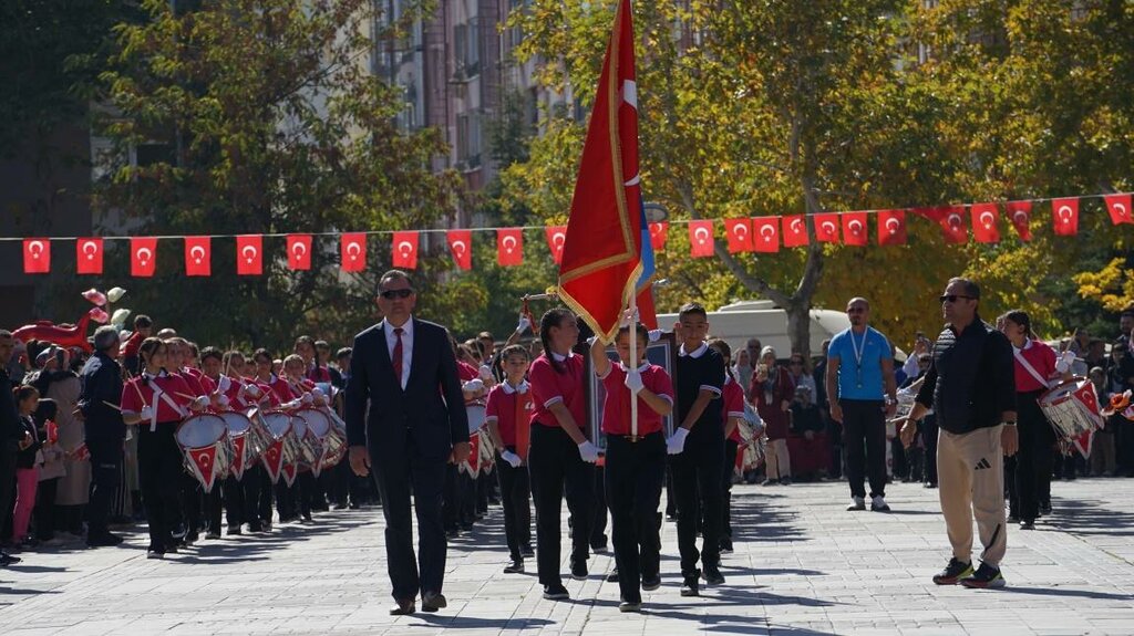 School Tarasci Middle School, Seydisehir, photo