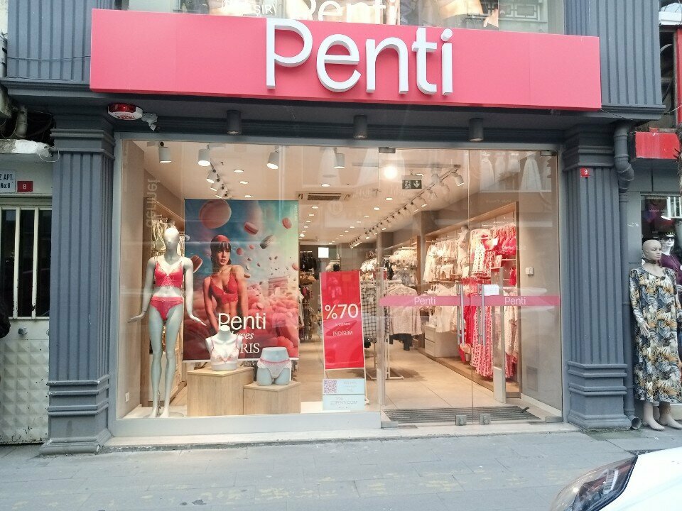 Clothing store Penti, Istanbul, photo