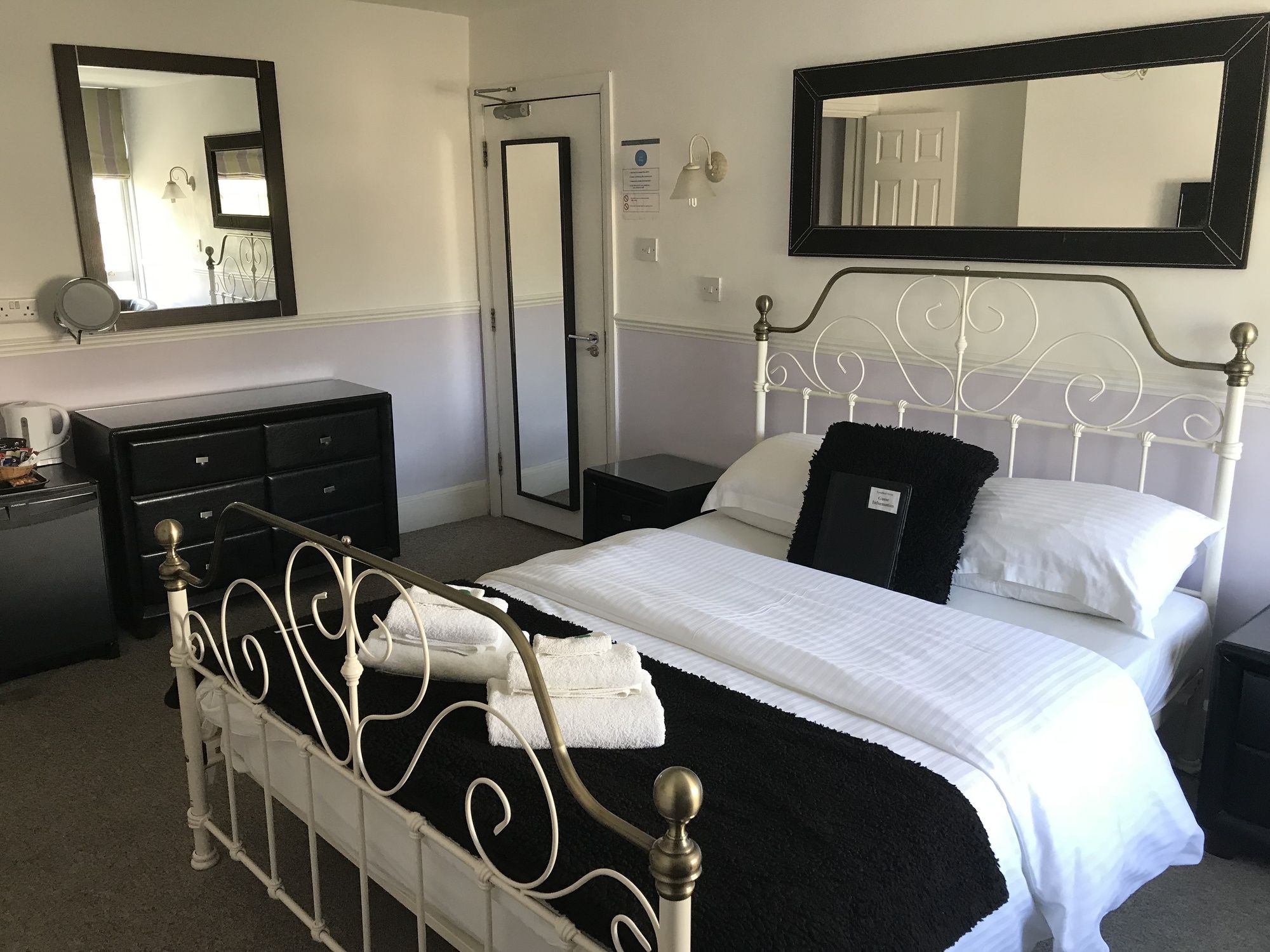 Фото Kempfield House Hotel