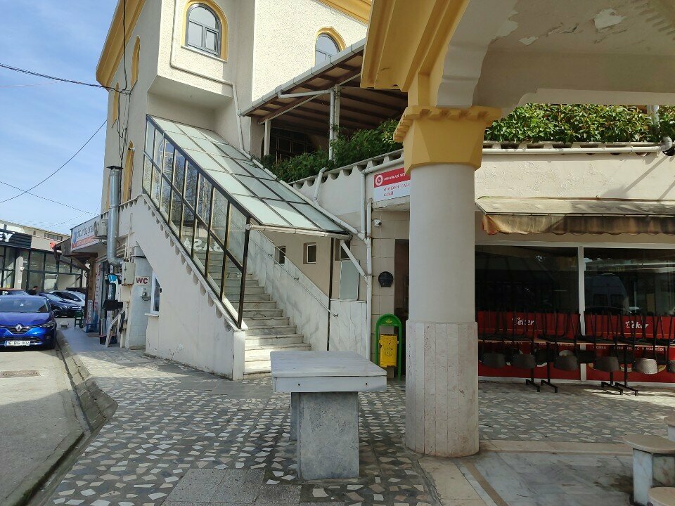 Mosque Oto Koop Galericiler Mosque, Bursa, photo