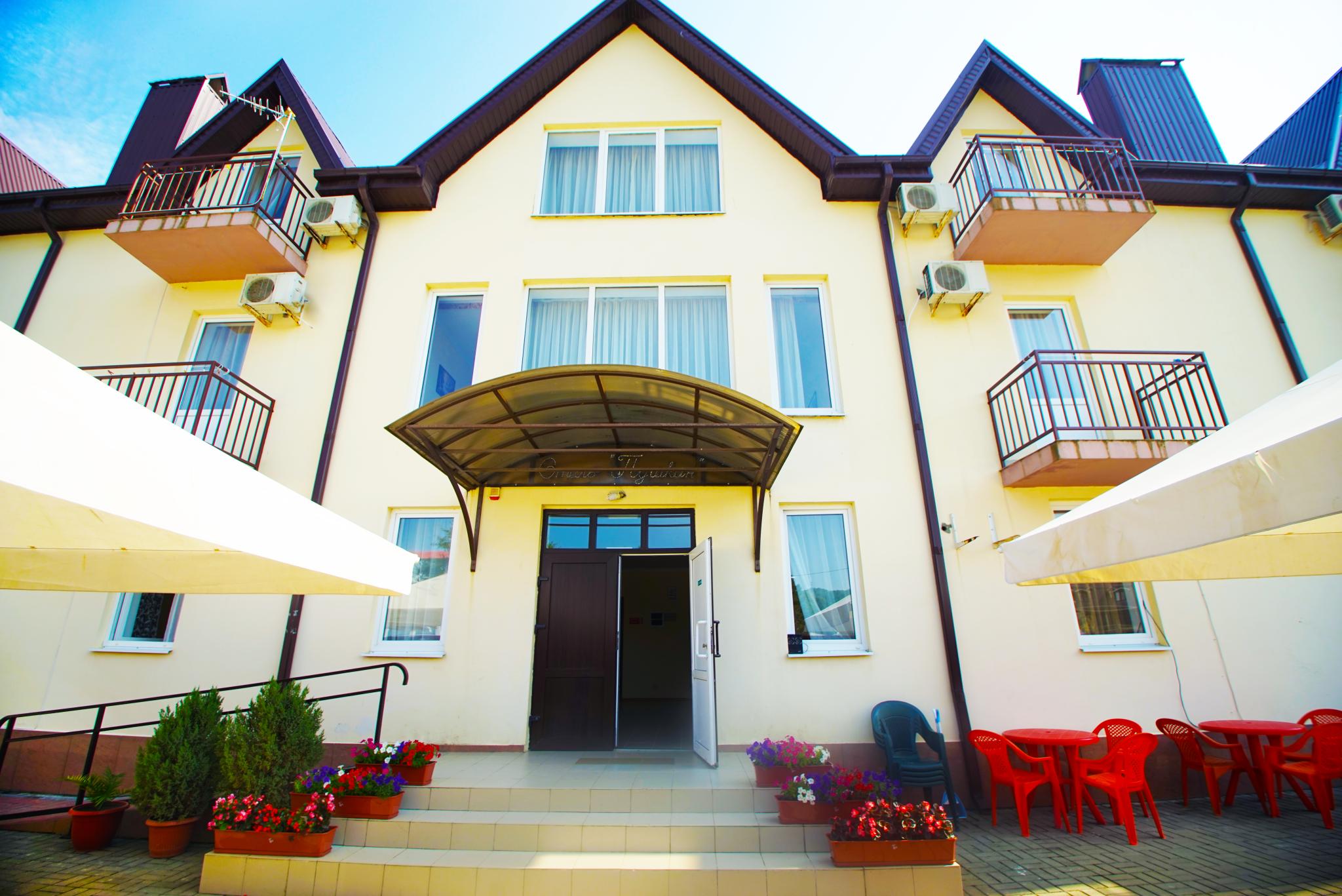 Фото отеля 1