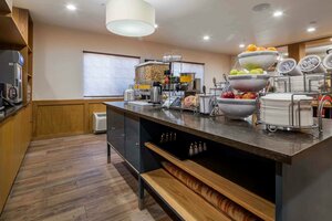 Гостиница Comfort Suites El Paso Airport