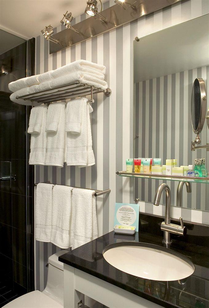 Фото Four Points by Sheraton Manhattan SoHo Village