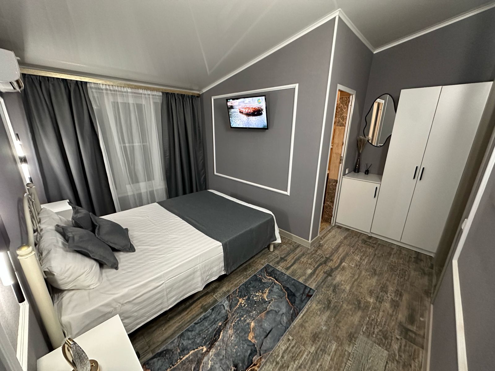 Фото Атлант