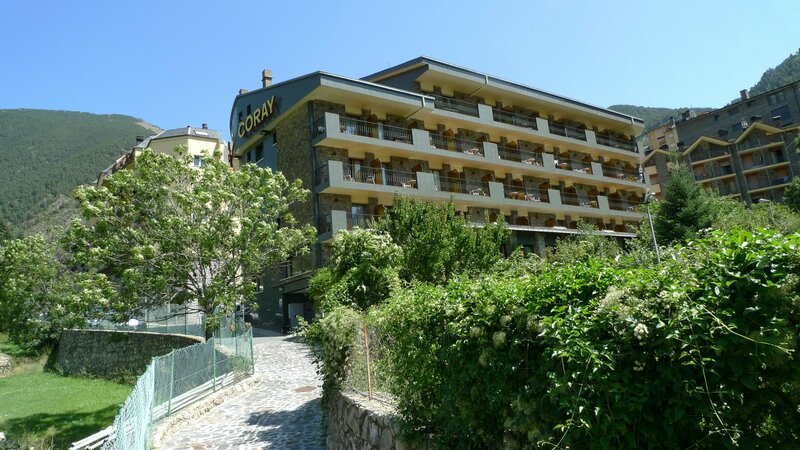 Гостиница Hotel Evenia Coray в Энкаме
