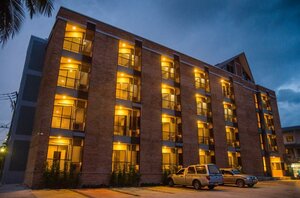 Гостиница The Coconut Hotel