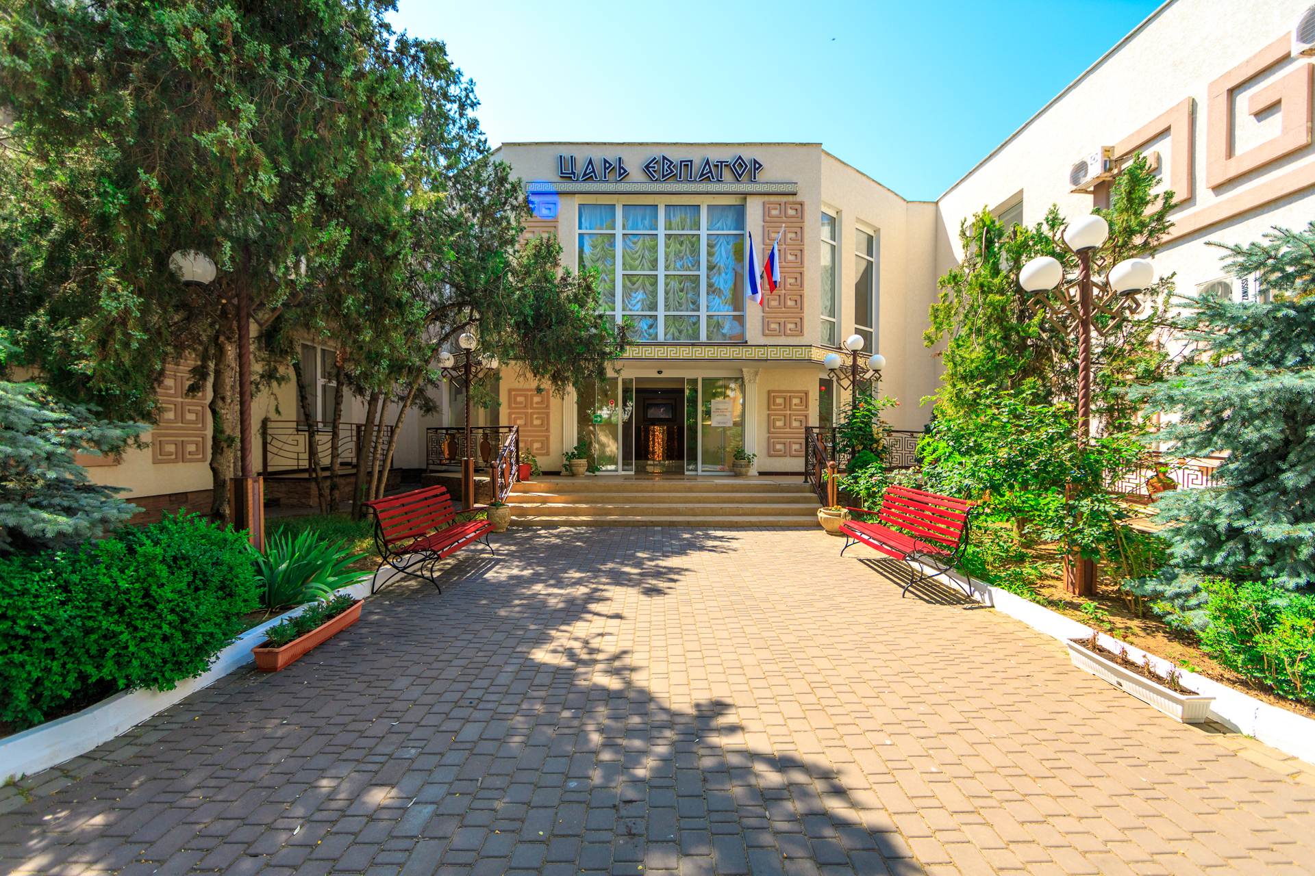 Фото отеля 1