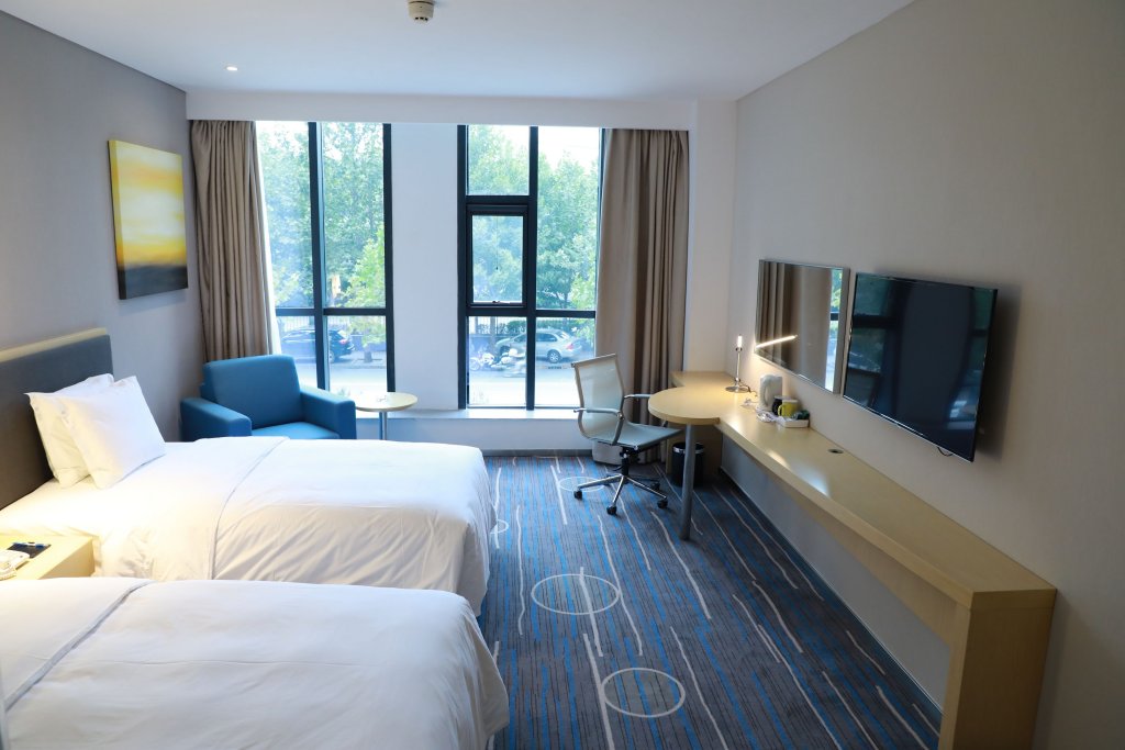 Фото Holiday Inn Express Shijiazhuang Heping, an Ihg Hotel