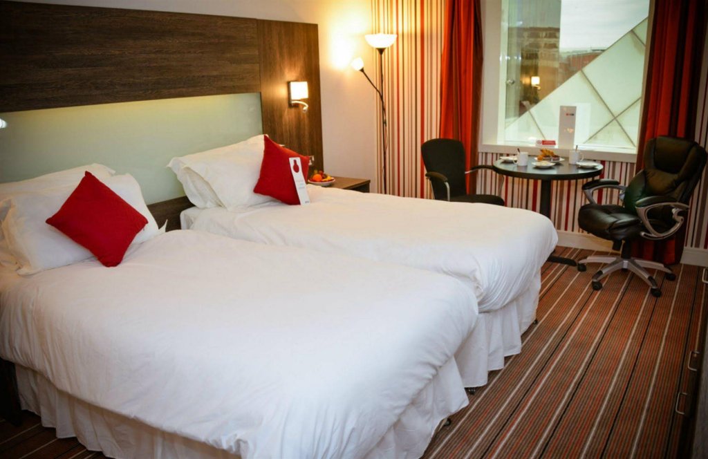 Фото Mercure St Helens