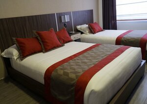 Гостиница Hotel Santiago de Compostella Suites