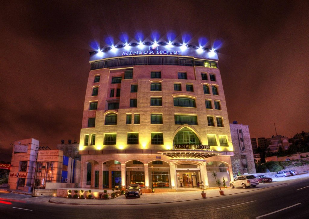 Фото Meneur Hotel