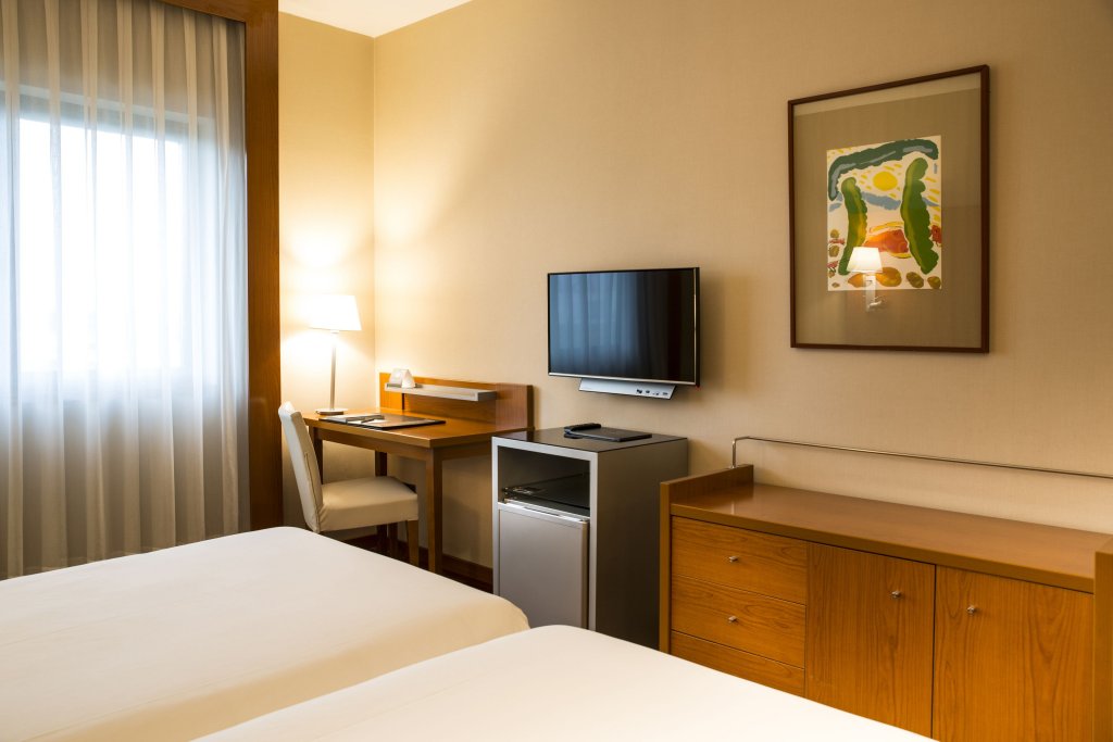 Фото Hotel Sercotel Ab Rivas