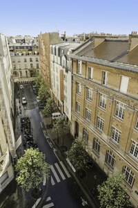 Hôtel de Neuve Le Marais by Happyculture