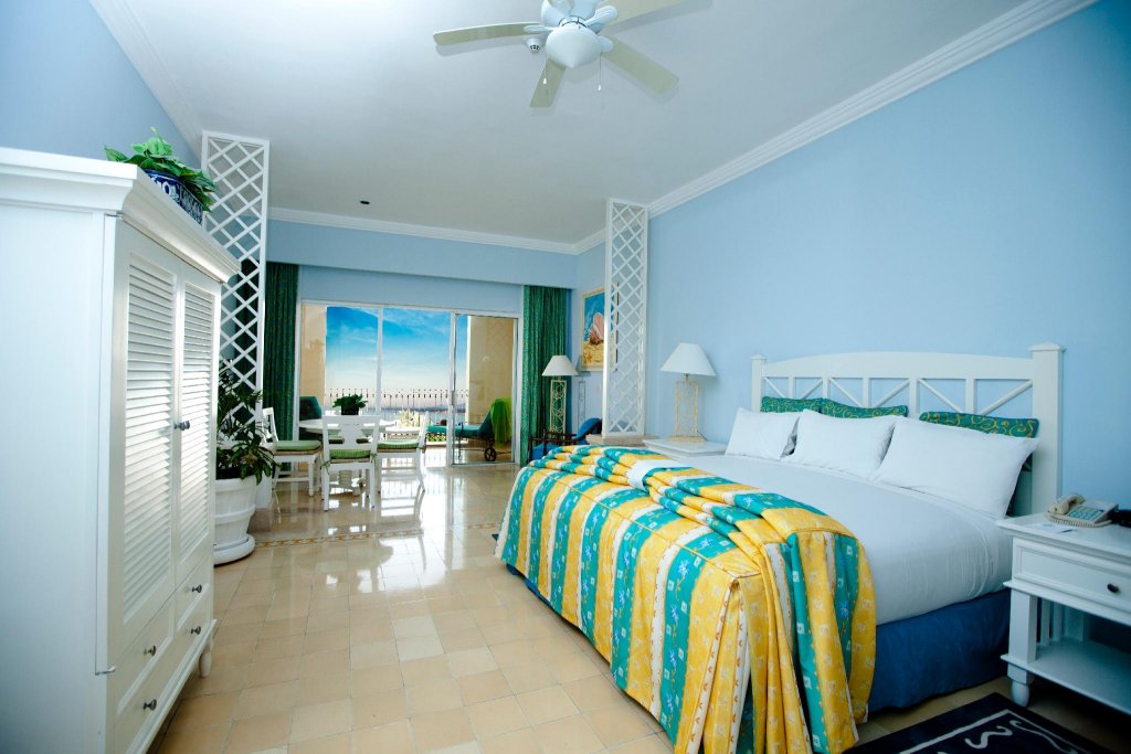 Фото Pueblo Bonito Emerald Bay Resort & SPA - All Inclusive