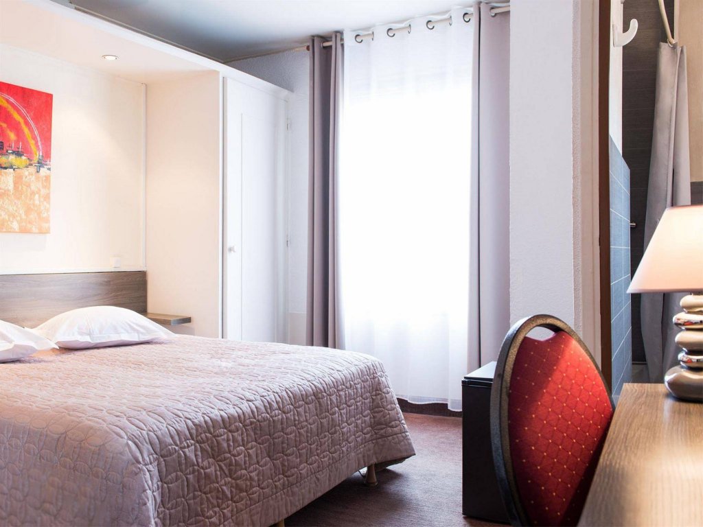 Фото Hôtel Le Chardon Bleu