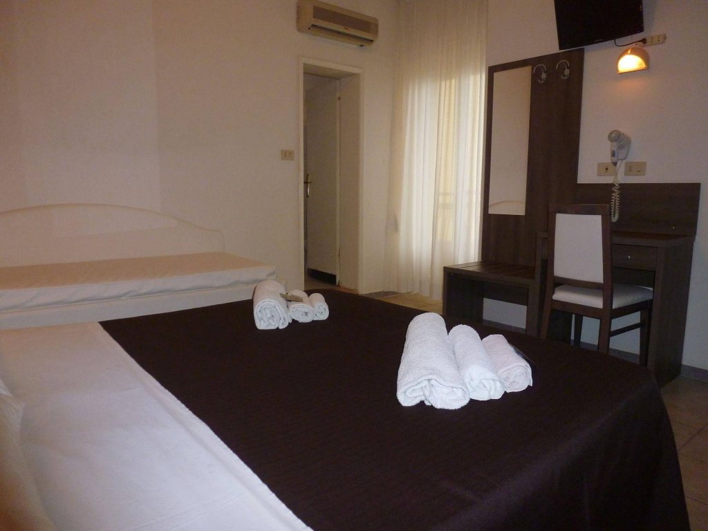 Фото Hotel Edelweiss