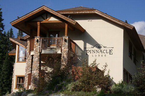 Гостиница The Pinnacle Lodge